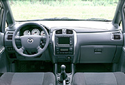 Mazda Premacy FL - interir